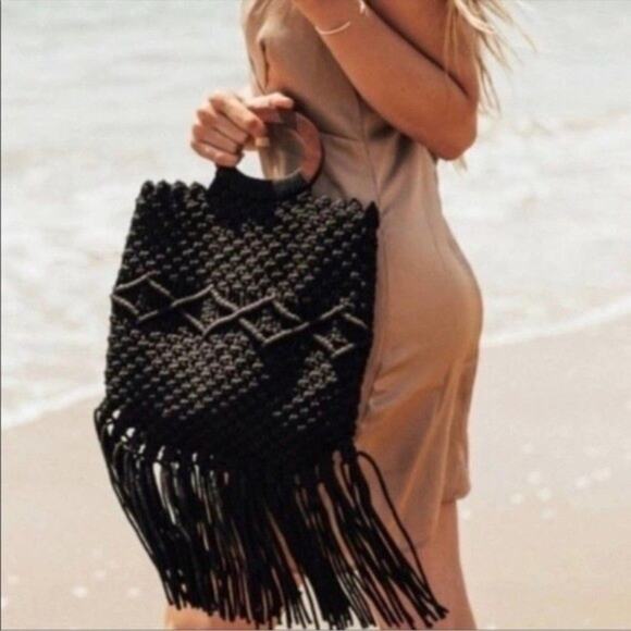 Danielle Nicole Macrame Boho Fringe Bag Wooden Handles - Picture 1 of 10